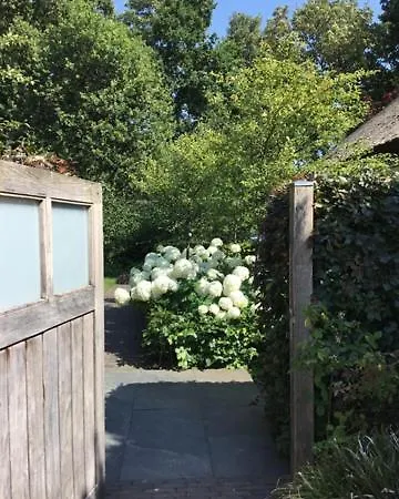 B&B Vincent'S Huisje דירה *
